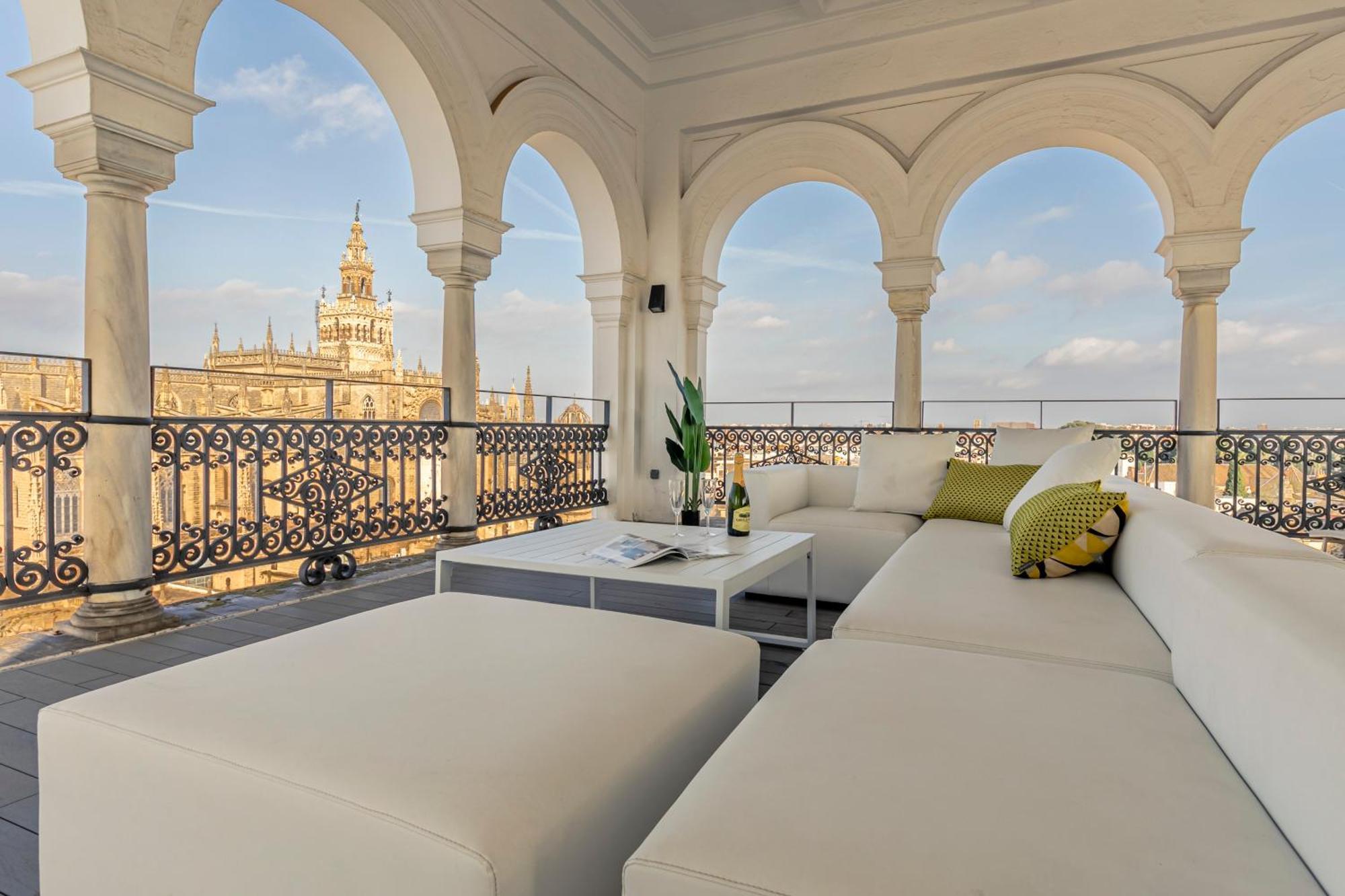 Isg Apartments The Most Exclusive Apartment In Sevillaparking Dış mekan fotoğraf